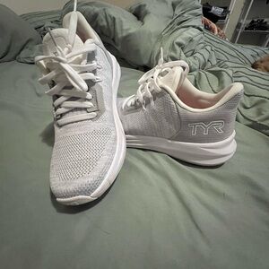 TYR Women's Light Gray Knit Athletic Sneakers - White Soles